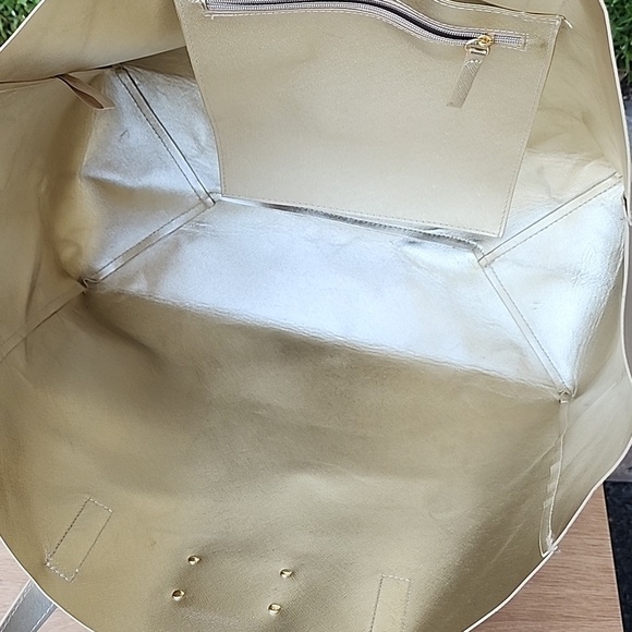 Michael Kors Champagne Metalic Gold Shopping Tote - Picture 10 of 13